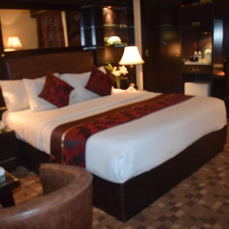 Seteen Palace Hotel Riyadh Exteriör bild
